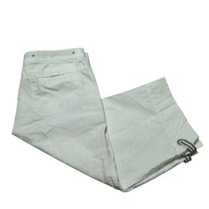 Columbia White Omni-Shade Hiking Capri Size M